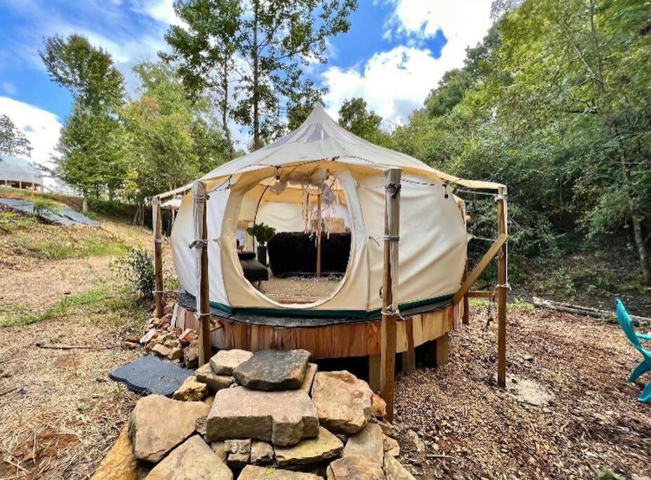 Rogersville The Pisces-A Stargazing, Luxury Glamping Tent מראה חיצוני תמונה