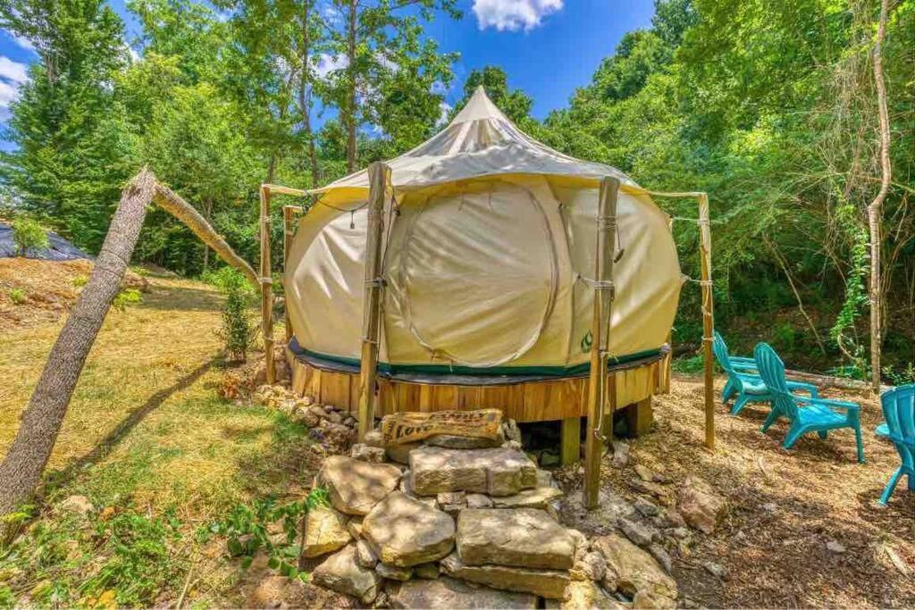 Rogersville The Pisces-A Stargazing, Luxury Glamping Tent מראה חיצוני תמונה