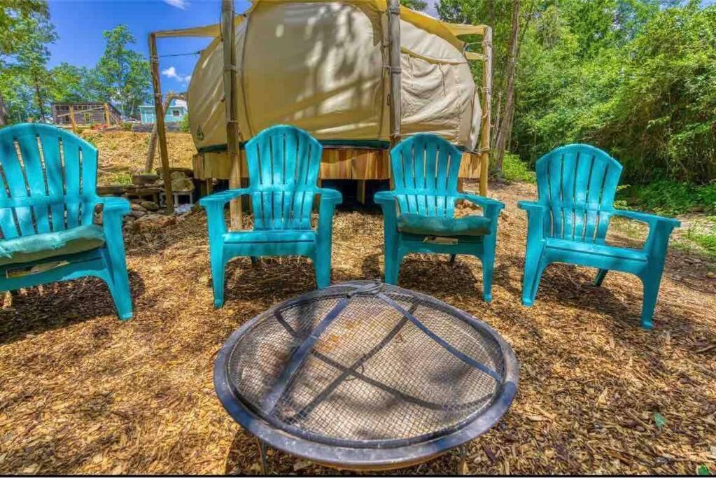 Rogersville The Pisces-A Stargazing, Luxury Glamping Tent מראה חיצוני תמונה