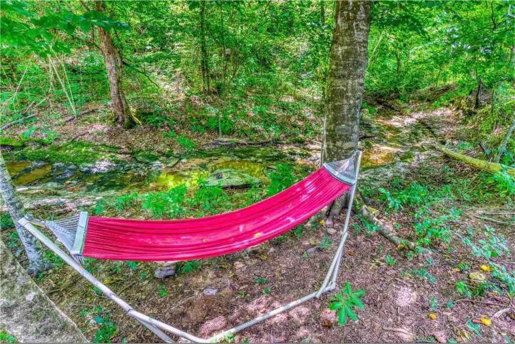 Rogersville The Pisces-A Stargazing, Luxury Glamping Tent מראה חיצוני תמונה